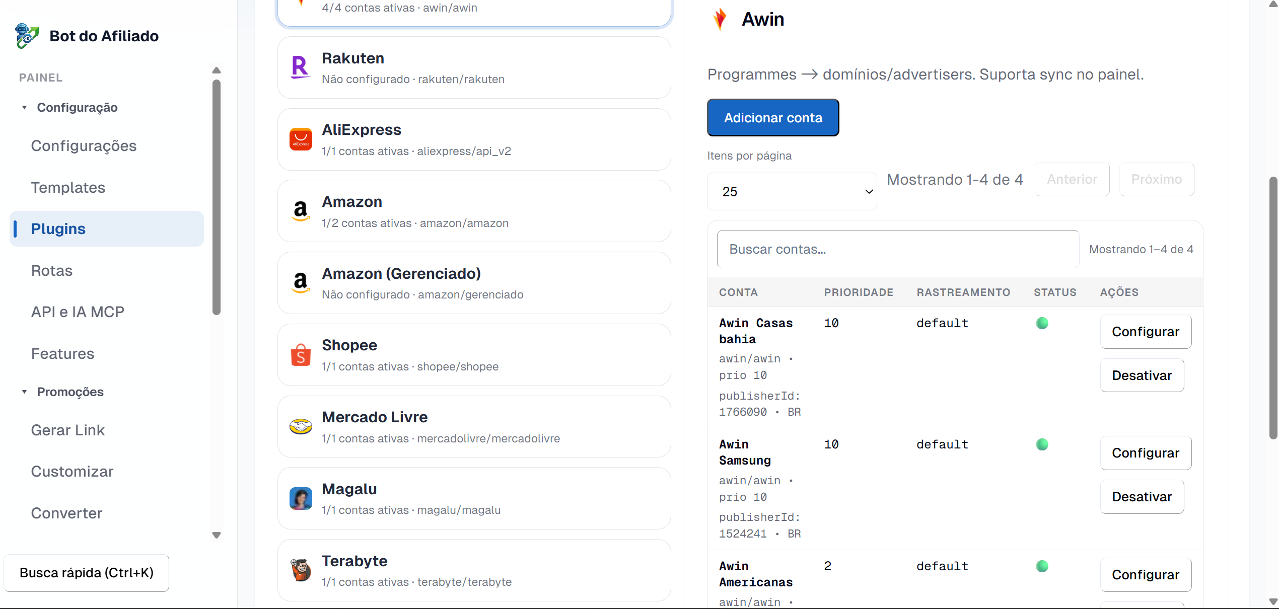 Aba Plugins do painel com um provedor aberto (Awin) mostrando as contas conectadas, prioridades e status